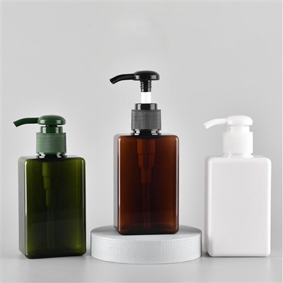 Korduvtäidised plastist šampoonipudelid